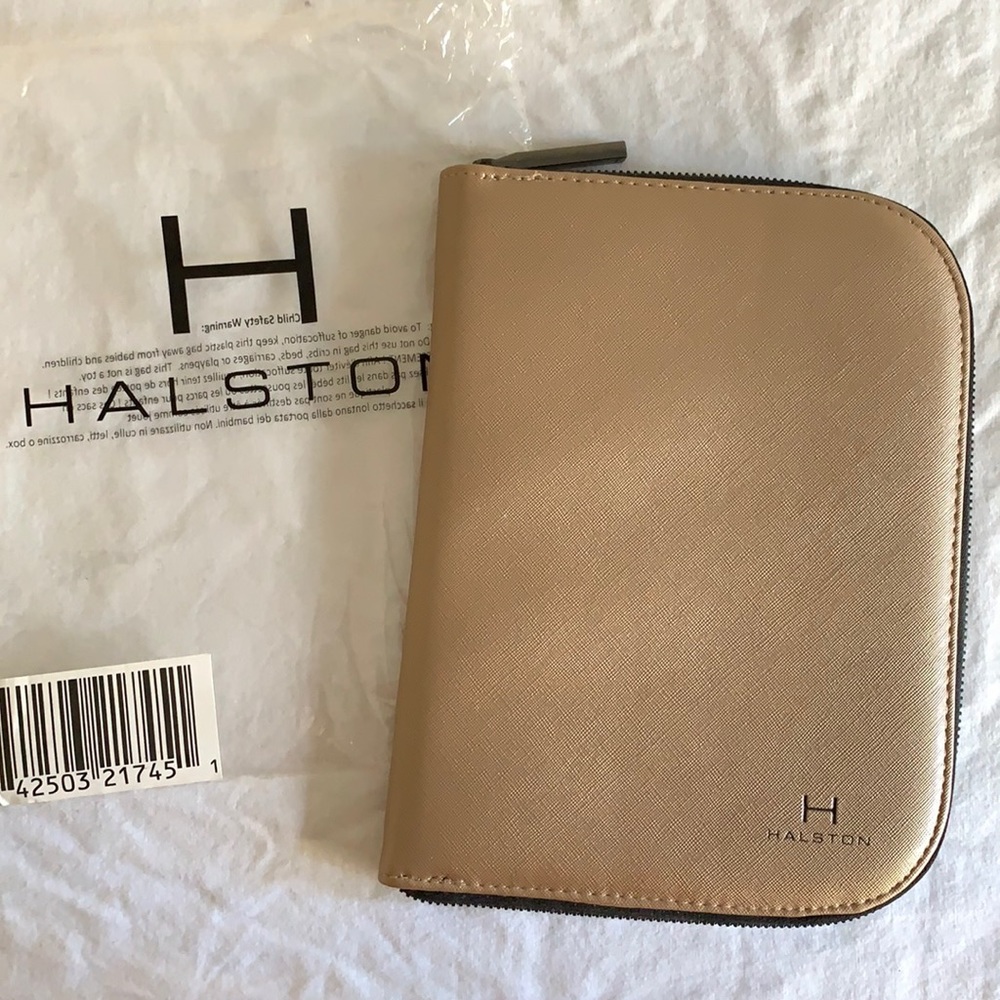 H by HALSTON Jewelry Portfolio/Travelling Case